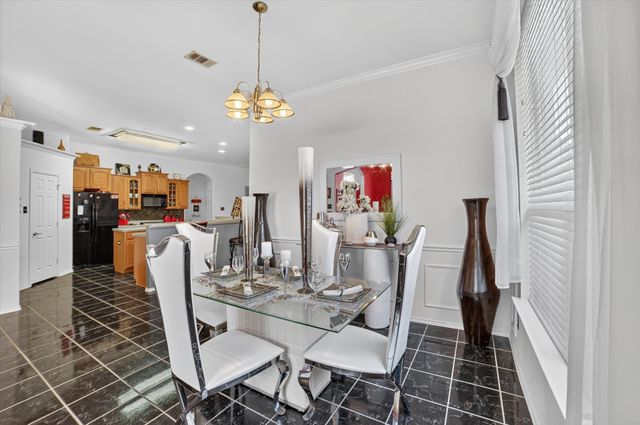 909 Trinity Drive, Lancaster, TX 75146