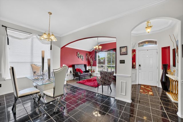 909 Trinity Drive, Lancaster, TX 75146