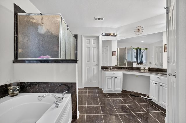 909 Trinity Drive, Lancaster, TX 75146