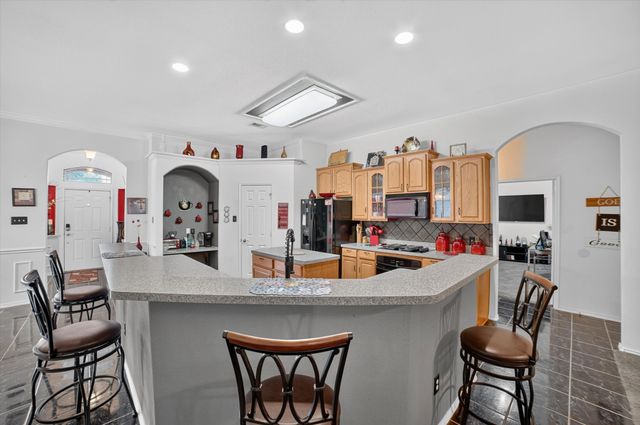 909 Trinity Drive, Lancaster, TX 75146