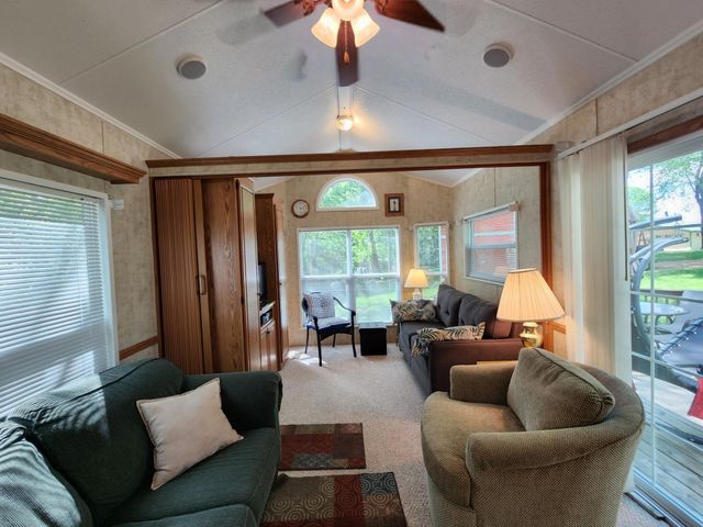 2945 County Road 4 SW 403, Cokato, MN 55321