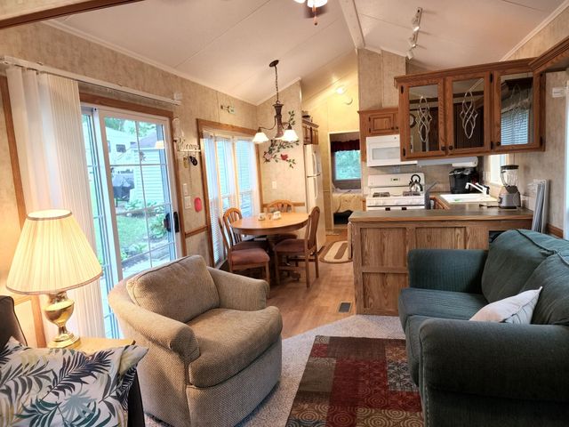 2945 County Road 4 SW 403, Cokato, MN 55321