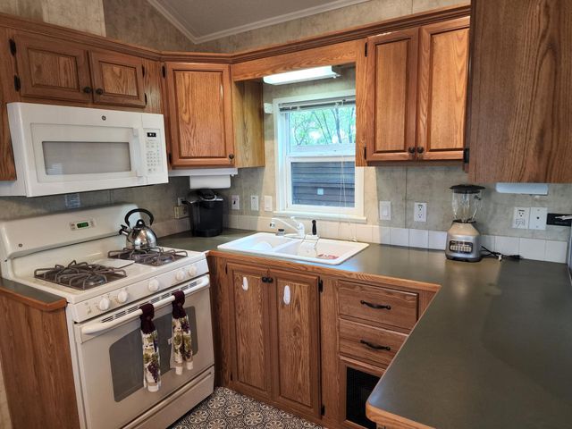 2945 County Road 4 SW 403, Cokato, MN 55321