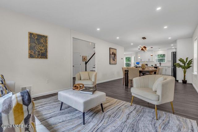 16 Second Lane, Manchester, NJ 08759