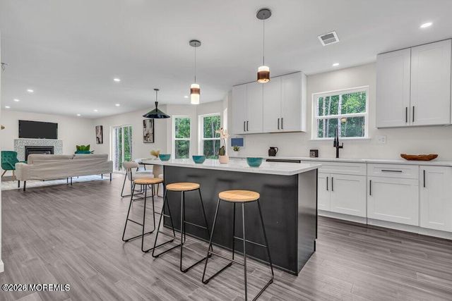 16 Second Lane, Manchester, NJ 08759