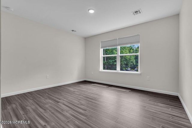 16 Second Lane, Manchester, NJ 08759