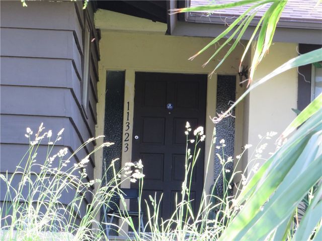 11323 Zelzah, Granada Hills, CA 91344