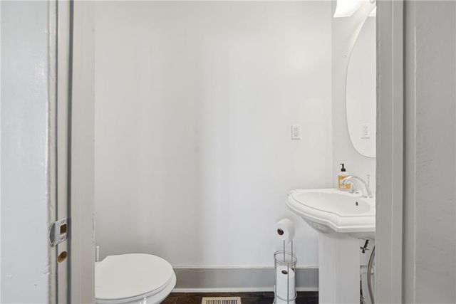 1530 S Gordon SW Street, Atlanta, GA 30310