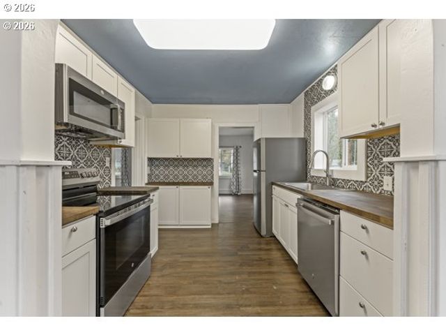 2664 12TH SE St, Salem, OR 97302