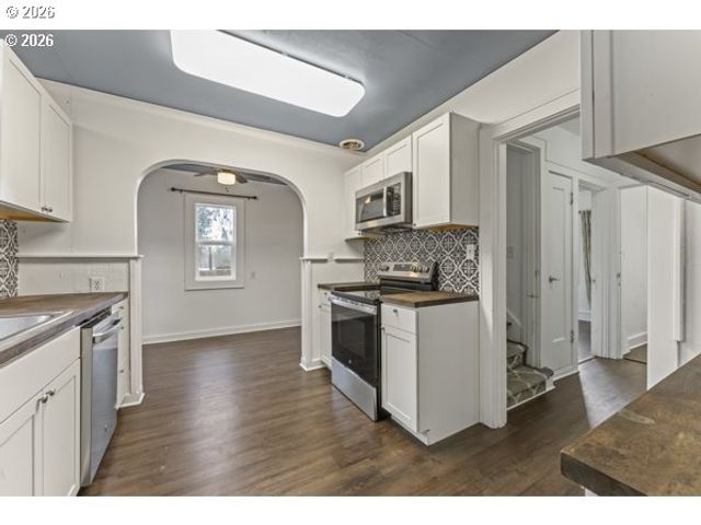 2664 12TH SE St, Salem, OR 97302