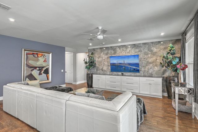 382 Tupelo Lake Drive, Summerville, SC 29486