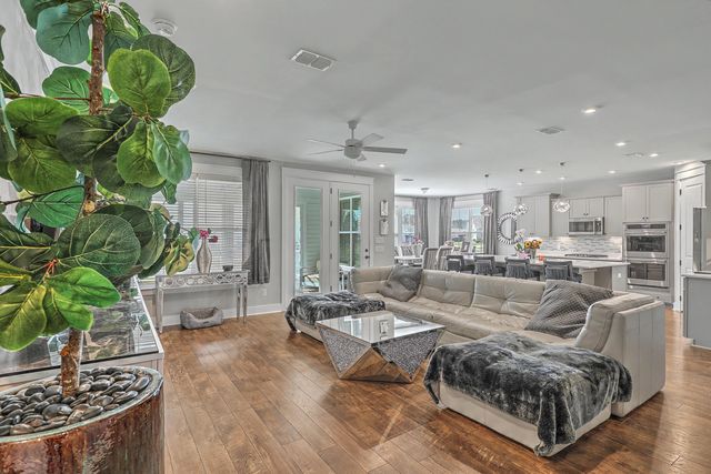 382 Tupelo Lake Drive, Summerville, SC 29486