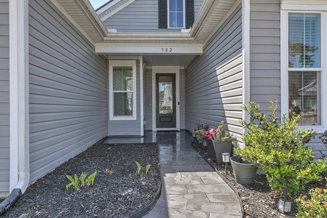 382 Tupelo Lake Drive, Summerville, SC 29486