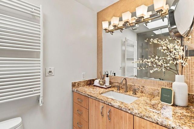 216 8th Avenue, San Mateo, CA 94401
