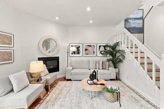 216 8th Avenue, San Mateo, CA 94401