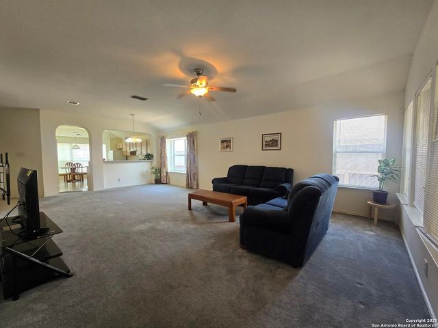 418 Bobcat Hollow, San Antonio, TX 78251