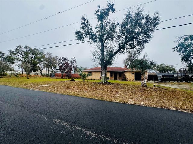 202 S BINGHAM STREET, Eagle Lake, FL 33839