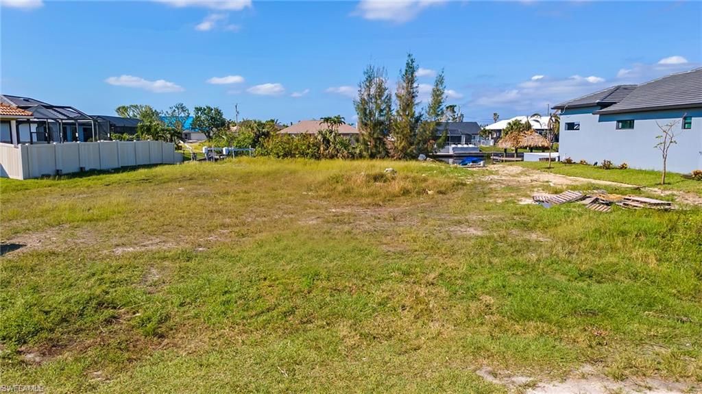 3914 SW 25th PL, CAPE CORAL, FL 33914 — exterior