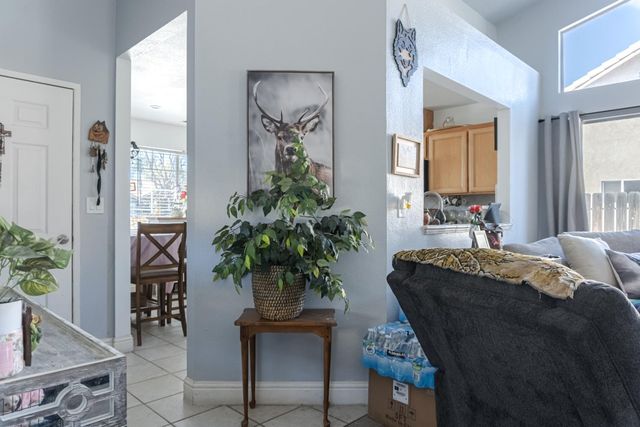 2062 Hastings Dr, Los Banos, CA 93635