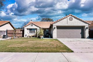 2062 Hastings Dr, Los Banos, CA 93635