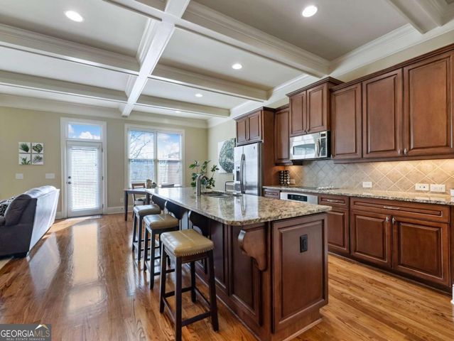 6947 FELLOWSHIP Lane, Flowery Branch, GA 30542