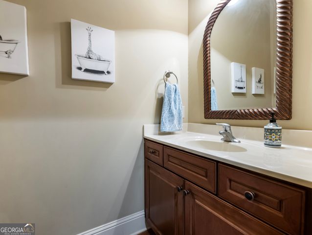 6947 FELLOWSHIP Lane, Flowery Branch, GA 30542