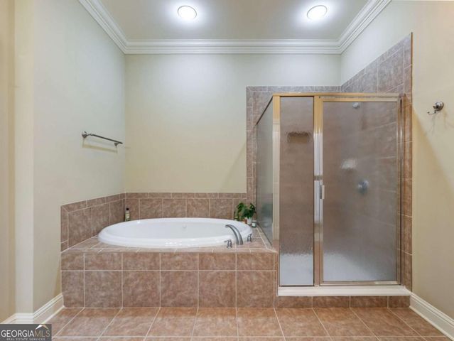 6947 FELLOWSHIP Lane, Flowery Branch, GA 30542