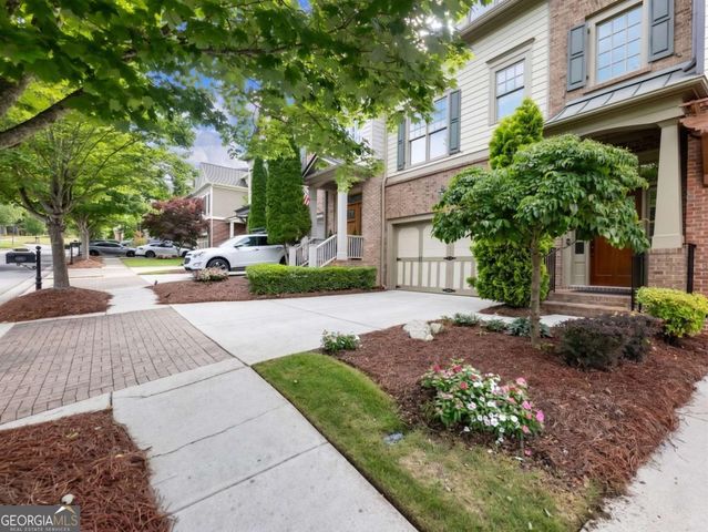 6947 FELLOWSHIP Lane, Flowery Branch, GA 30542