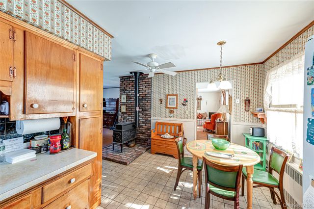 67 Edgewood Road, West Islip, NY 11795