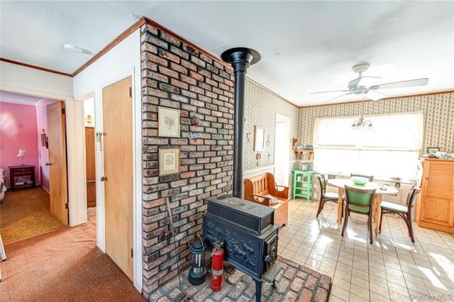 67 Edgewood Road, West Islip, NY 11795