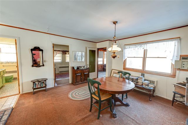 67 Edgewood Road, West Islip, NY 11795