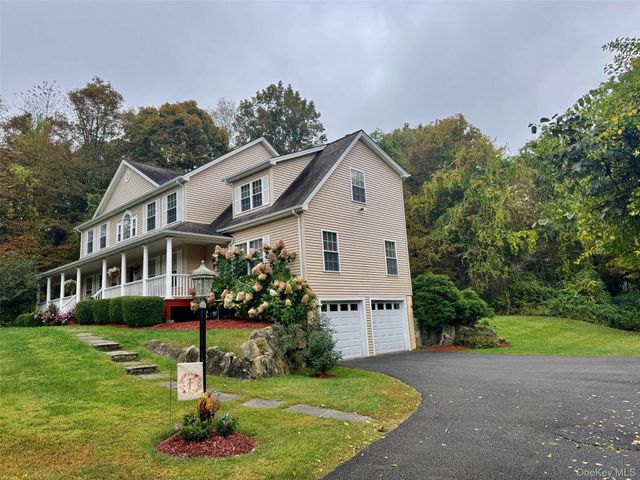 5 Perri Lane, Pawling, NY 12564