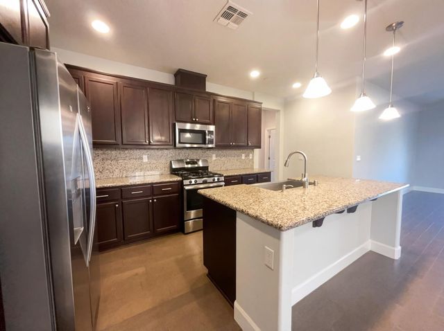 9908 Carico Way, Elk Grove, CA 95757