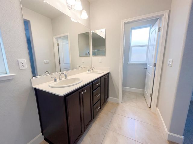 9908 Carico Way, Elk Grove, CA 95757