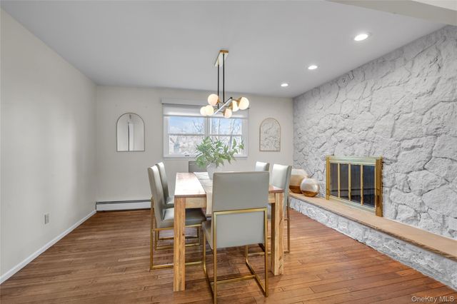 29 3rd Avenue, Port Washington, NY 11050