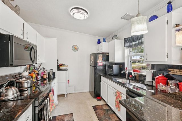 22359 MONTROSE AVENUE, Port Charlotte, FL 33952