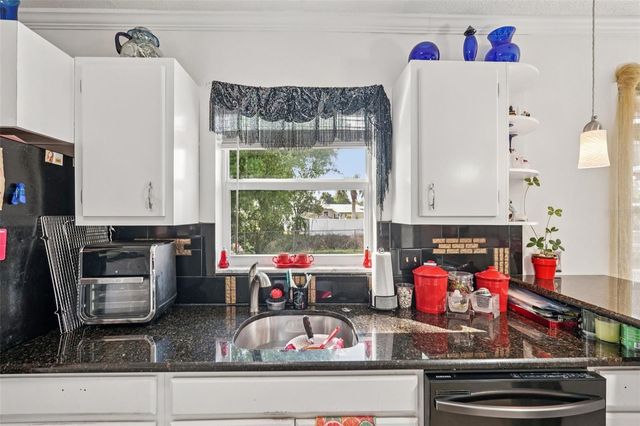 22359 MONTROSE AVENUE, Port Charlotte, FL 33952