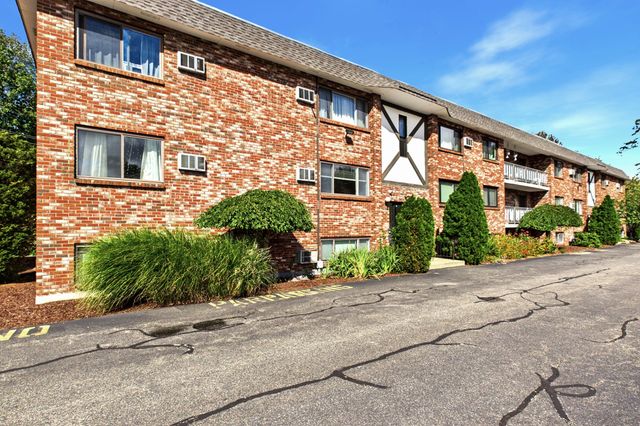 33 Mccormick Ter 39, Stoughton, MA 02072