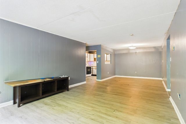33 Mccormick Ter 39, Stoughton, MA 02072