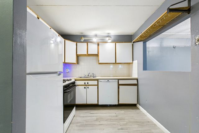 33 Mccormick Ter 39, Stoughton, MA 02072