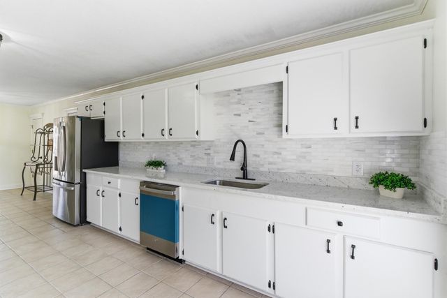 11 Twin Lakes Rd., Petal, MS 39465