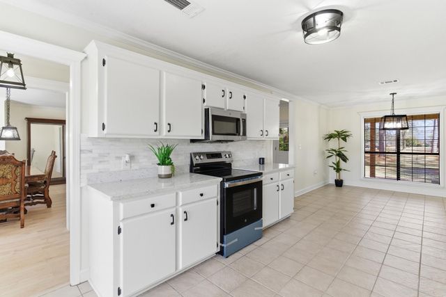 11 Twin Lakes Rd., Petal, MS 39465