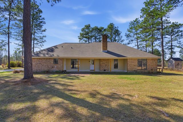 11 Twin Lakes Rd., Petal, MS 39465