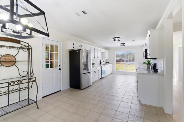 11 Twin Lakes Rd., Petal, MS 39465