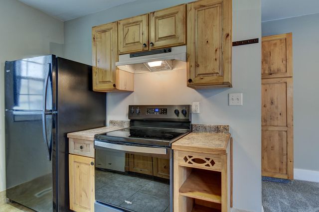 3445 3RD Avenue, Council Bluffs, IA 51501