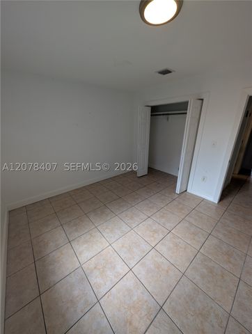 225 NW 53rd St R, Miami, FL 33127