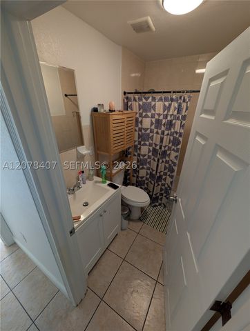225 NW 53rd St R, Miami, FL 33127