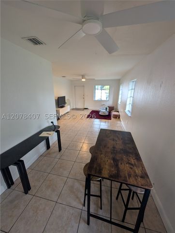 225 NW 53rd St R, Miami, FL 33127