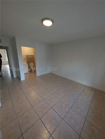 225 NW 53rd St R, Miami, FL 33127