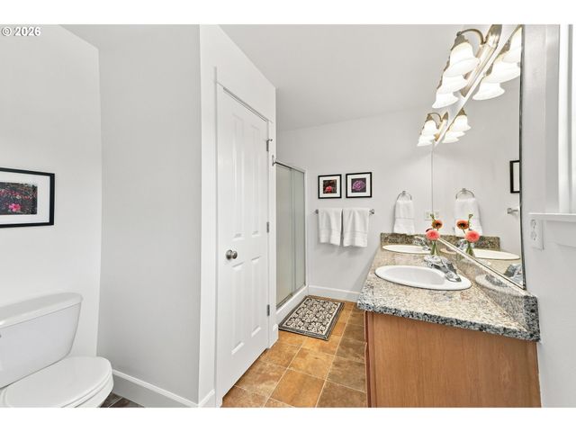 4957 N HUDSON St, Portland, OR 97203